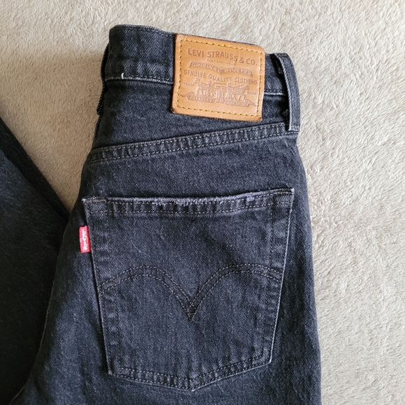 Levi's Ribcage Straight Feelin' Cagey Black size 27 - Picture 3 of 16